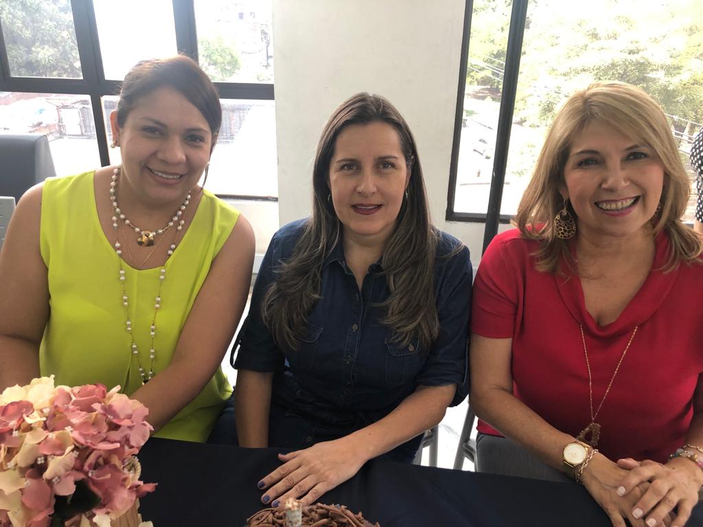 Ivonne Vargas, Sandra Cuartas y Patricia Sánchez.